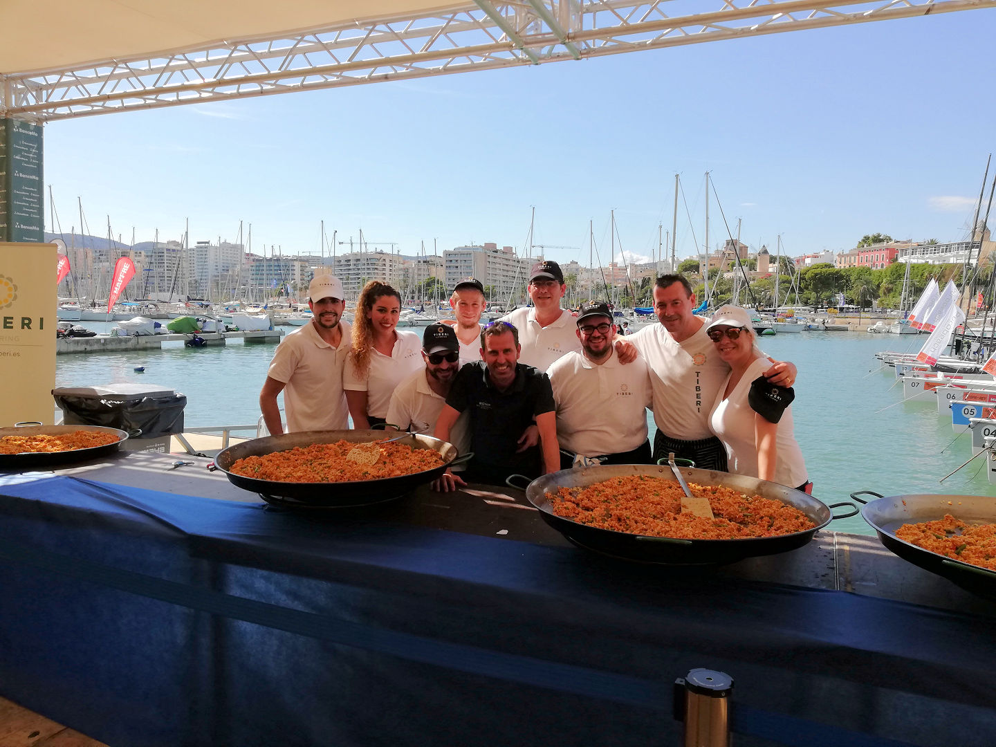 Una gran paella para unos grandes deportistas Tiberi Catering Mallorca